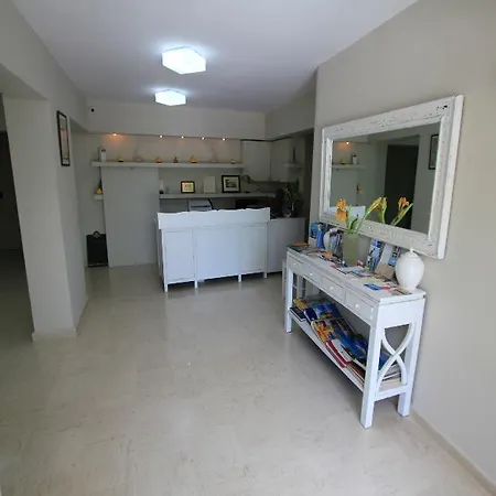 Bay Hotel 3*